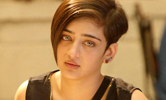 Akshara Haasan replaces Samantha