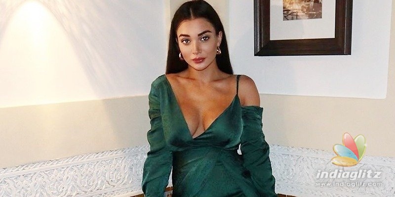 Pregnant Amy Jackson shares video of her baby