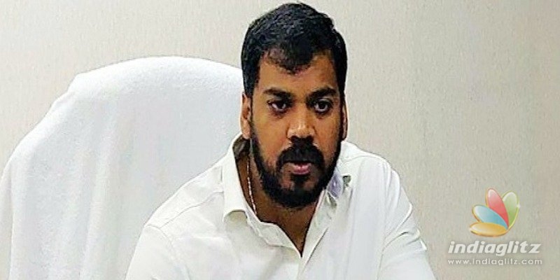 AP Minister questions Pawan Kalyan, Nani