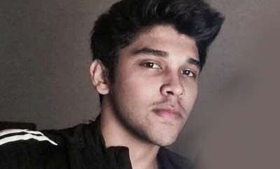 Vikram's son to debut in remake of Telugu cult hit