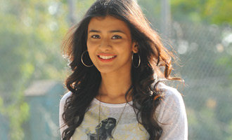 Hebah Patel cameo in Nannaku Prematho