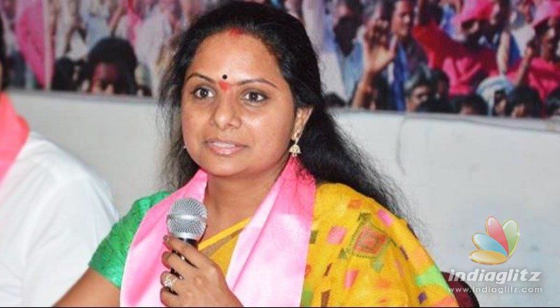 TRS leader Kavitha repeats KCRs buffoon remark