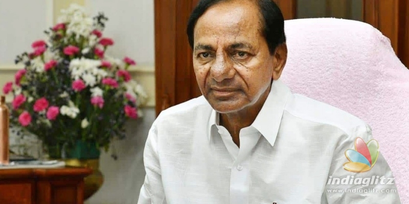 Govt employees get 30% pay hike, to retire at 61: KCR