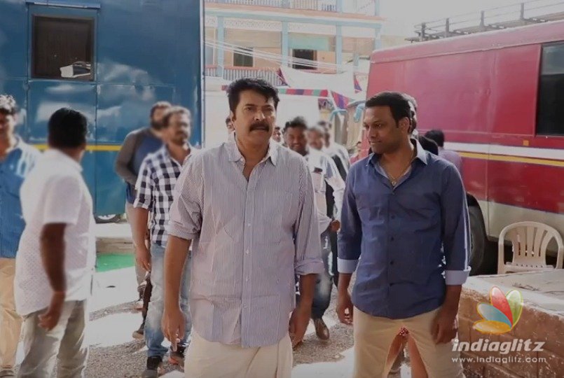 Mammootty given a rousing welcome on Yatra sets