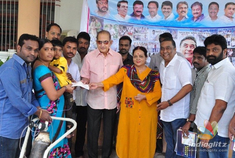 మనం సైతంకు సూపర్ స్టార్ కృష్ణ దంపతుల విరాళం...