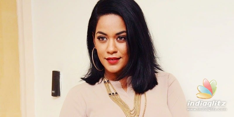 Mumaith Khan complains against cabbie after video goes viral