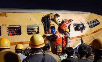 Odisha Train Accident: ఒడిషా రైలు ప్రమాదం : రెండు రైళ్లలో 120 మంది ఏపీ వాసులు.. 