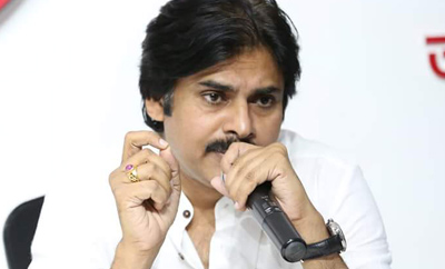 Pawan Kalyan supports KCR's latest political plan