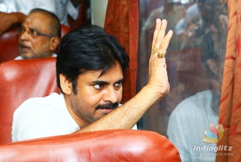 Visuals prove Pawans train yatra is enthusing his fans