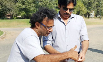 Pawan Kalyan's busy discussion for 'Sardaar'