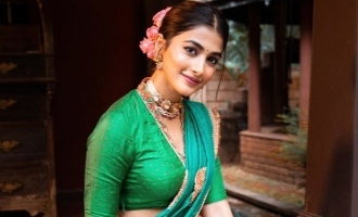 Pretty Pooja Hegde's passionate vibes in half saree