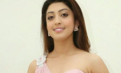 As Rs. 500, Rs. 1000 notes get banned, Pranitha gives you advice