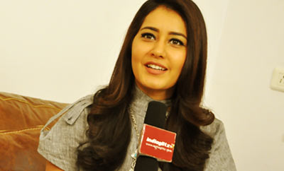 Yes, I would want to play a powerful cop: Raashi Khanna [Interview]