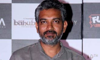 Rajamouli shaken by a Vairamuthu's letter