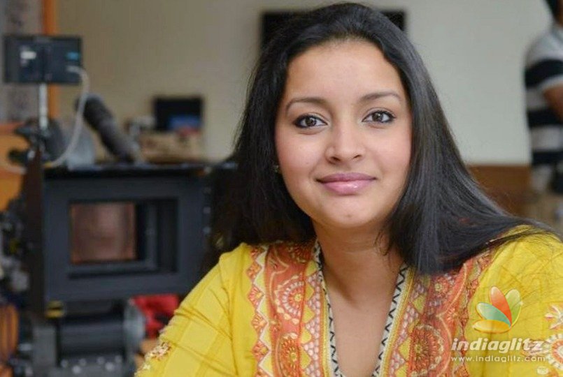 Renu Desai reluctantly posts a new pic with fiance