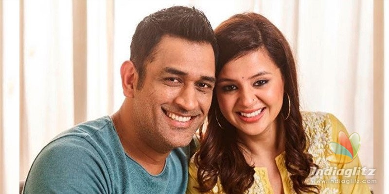 Sakshis bedroom moment with Dhoni goes viral