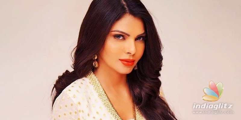 Can you dare ask about bo*bs size of a star heroine?: Sherlyn Chopra