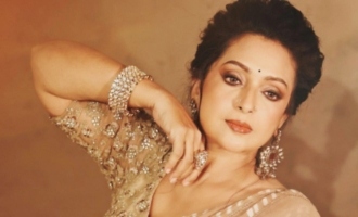 Yesteryear actress Sita glams it up with gorgeous pics