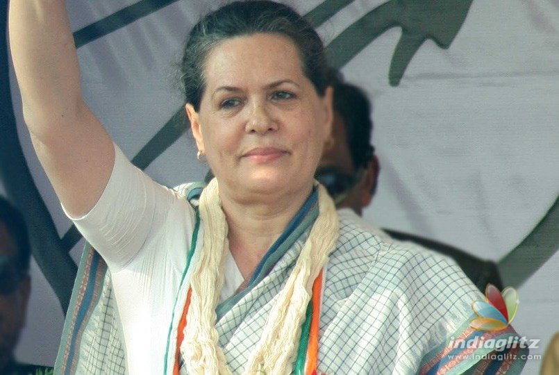 Sonia Gandhis look-alike can stun in film!