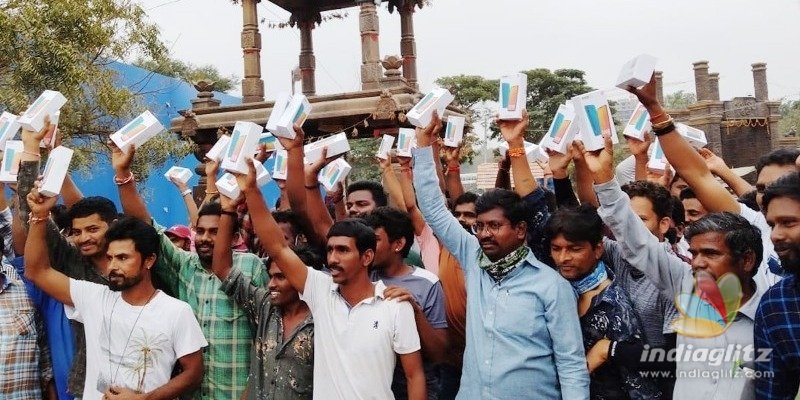 100 mobile phones for workers of Acharya team, thanks to Sonu Sood!