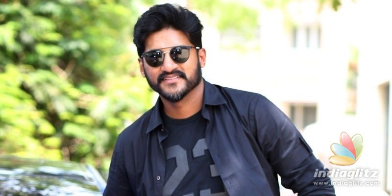 Singer Vijay Yesudas meets with a road accident, is safe