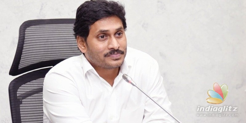 Jagan to give Rs 15,000 to kin of Covid-19 casaulties
